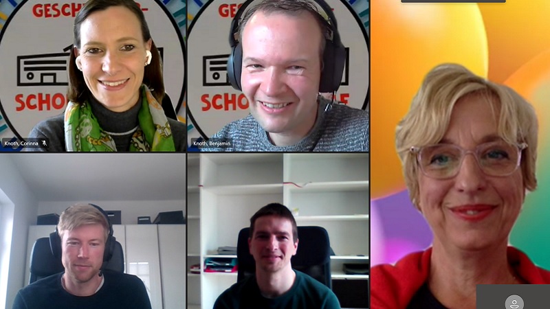 Schulleiterin Petra Kohrs (rechts) mit den engagierten Lehrkr&auml;ften Corinna und Benjamin Knoth, Jan M&uuml;ck und Jochen Bechtluft-Sachs