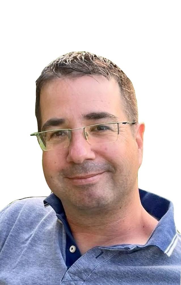 Eyal Zach
