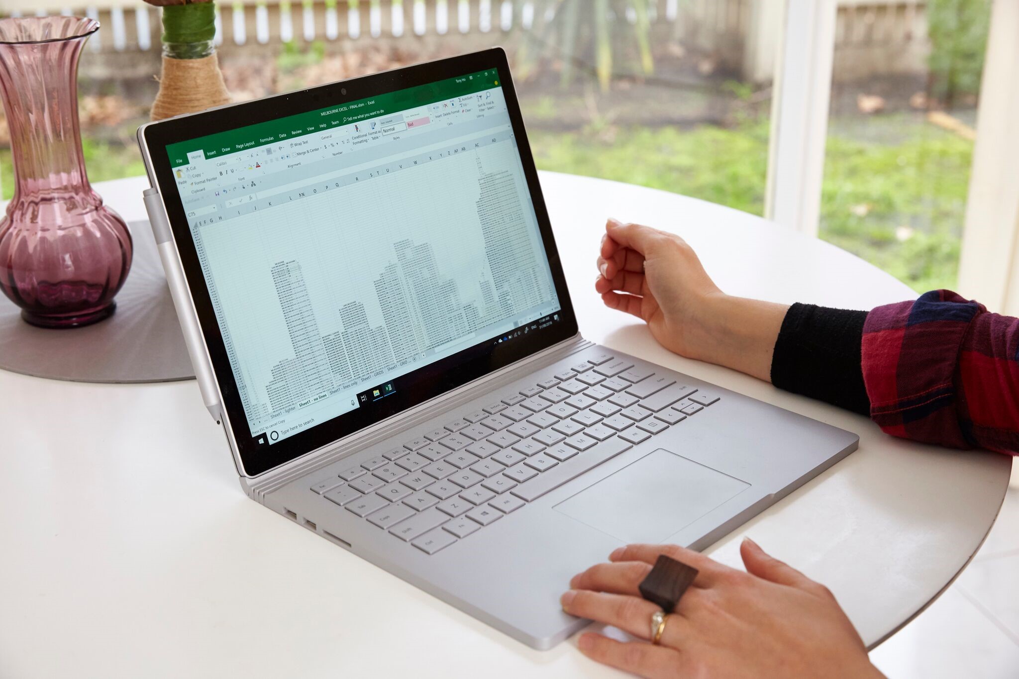 Image of Emma Stevens creating a Spreadsheet Skyline in Excel
