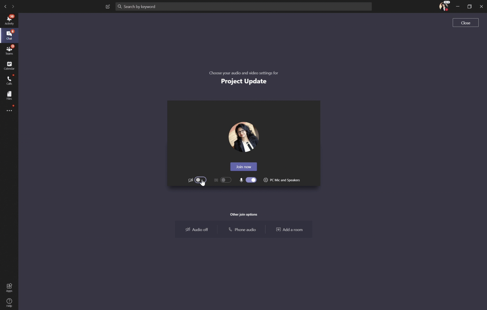 Animated image: a user selects a custom background in Microsoft Teams.