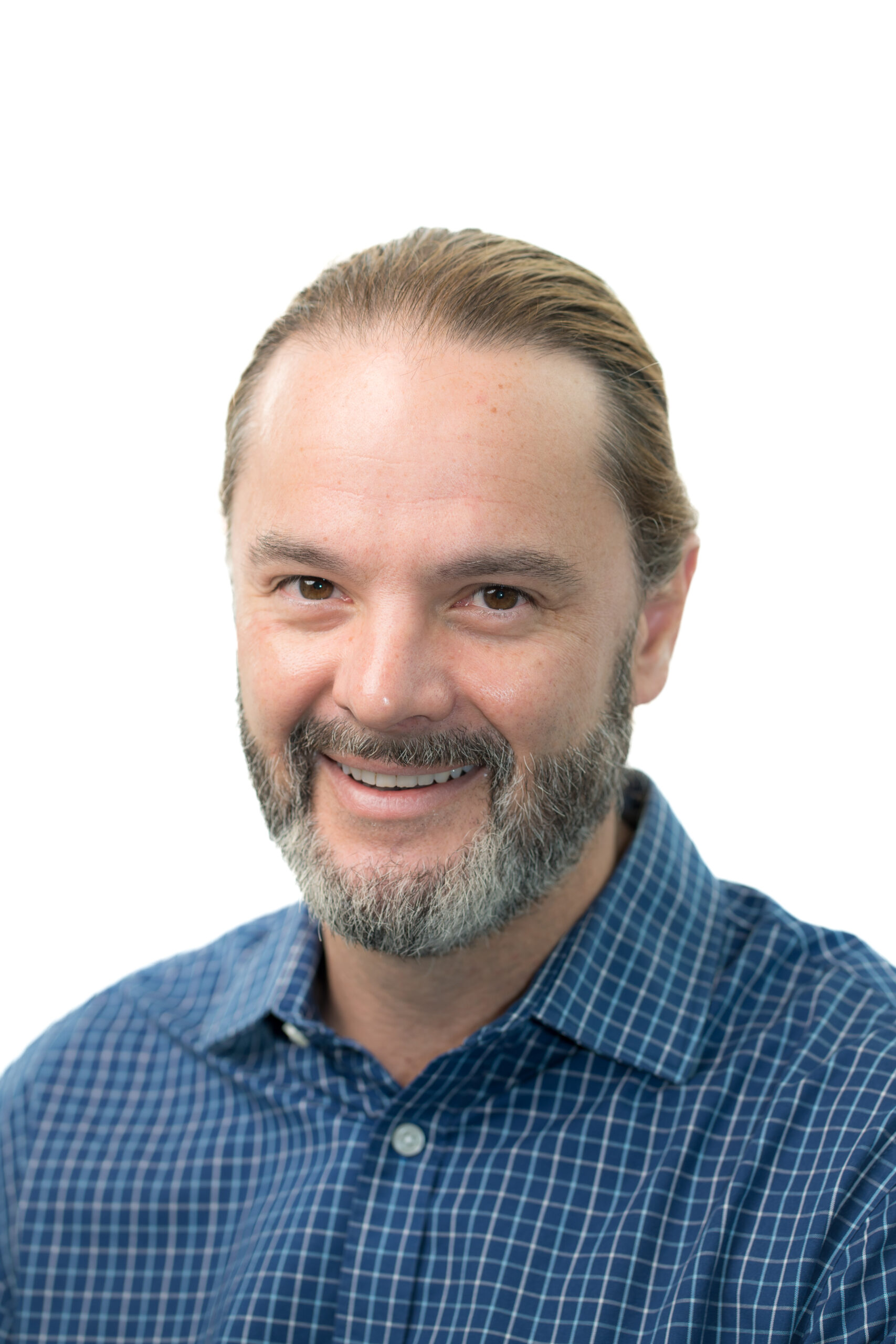 Dr. Simon Kos headshot