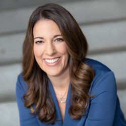 Headshot of Deb Cupp