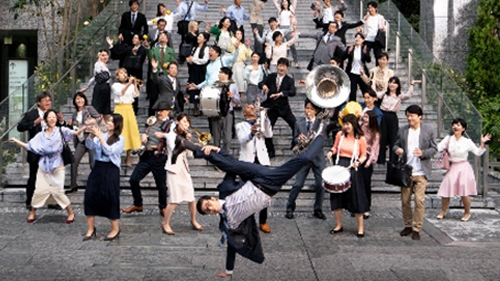 働き方改革後の社員が活き活きしている様子