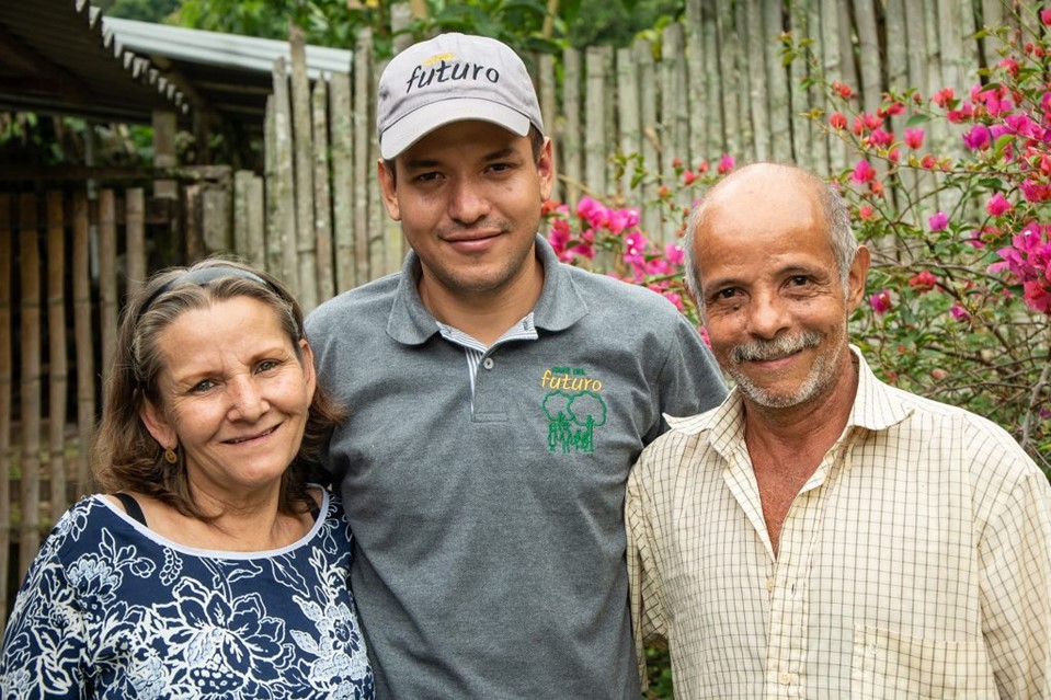エドウィン・サパタ氏と家族