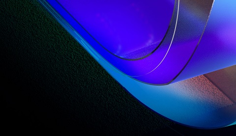 Schwarzer Hintergrund mit türkisen und violetten Farbfeldern.