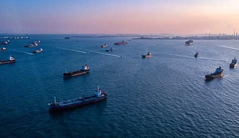 Einige Containerschiffe im Meer.&nbsp;