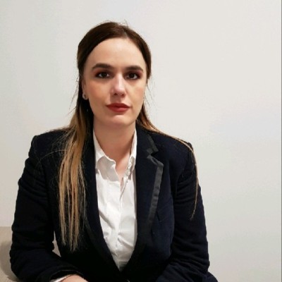 Ana Onogea headshot