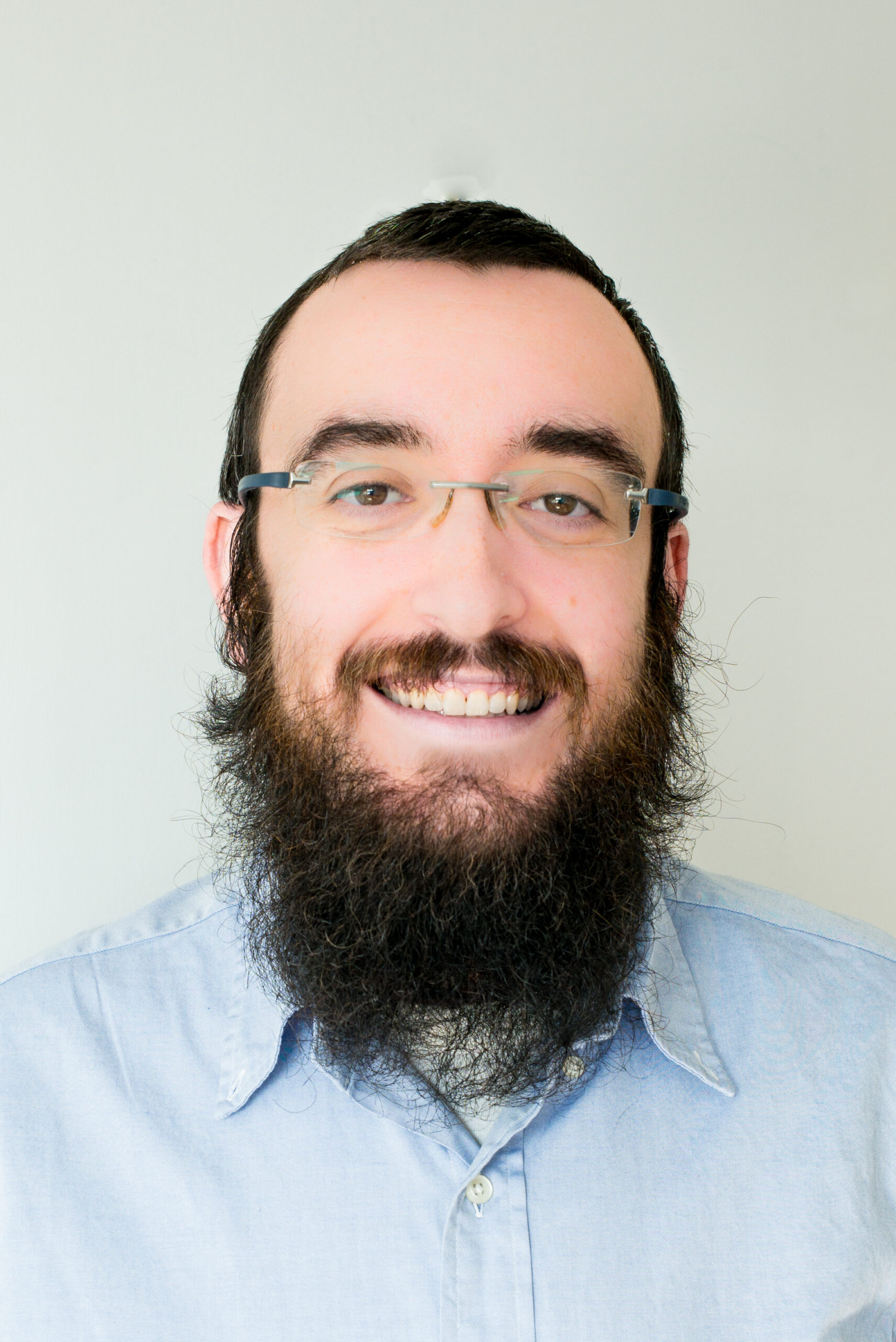 Headshot of Yitzhak Kesselman