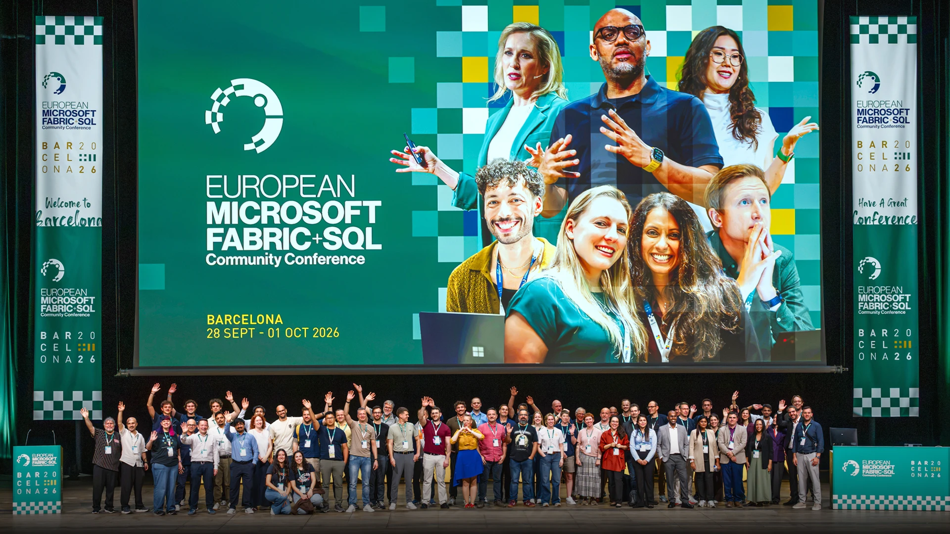 The FabCon and SQLCon keynote hall with crowd