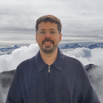 Portrait of Kris Ganjam