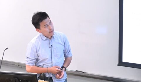 Wenkang An giving talk on Decoding Multisensory Attention from Electroencephalography for Use in a Brain-Computer Interface at Microsoft Research