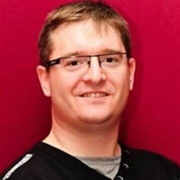 Portrait of Lee Stott