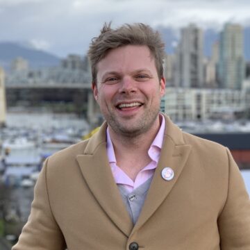 Portrait of Mike Roberts