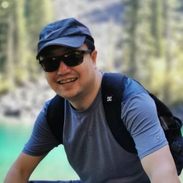 Portrait of Elton Zheng