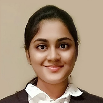 Portrait of Veena Nalluri