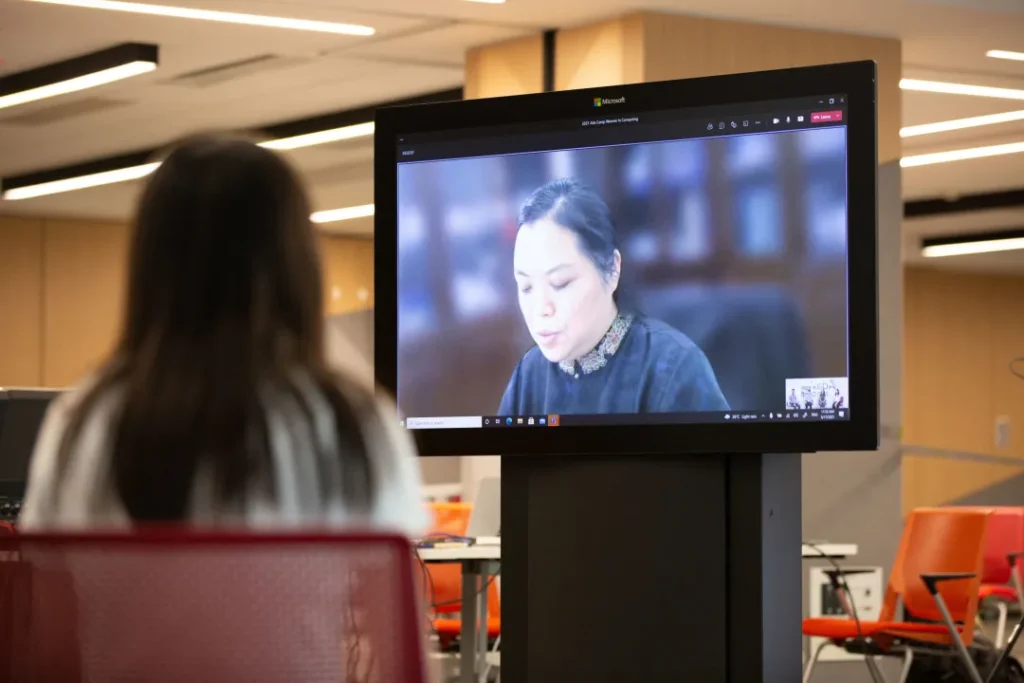 华中科技大学教授何琨