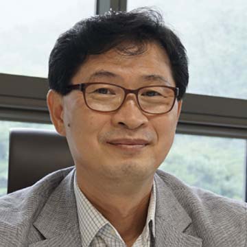 Portrait of Kyoung Mu Lee