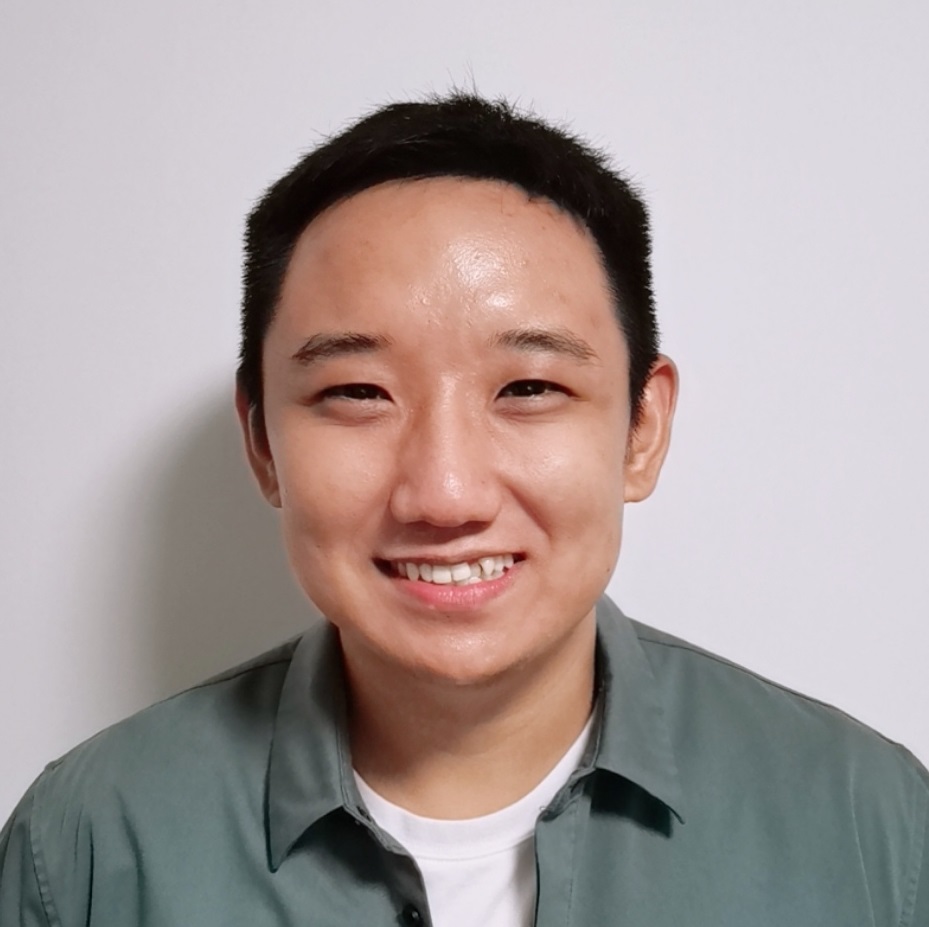 Yaobo Liang의 초상화