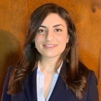 Midia Yousefi的肖像