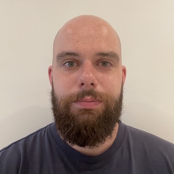 Portrait of Dan Bruce