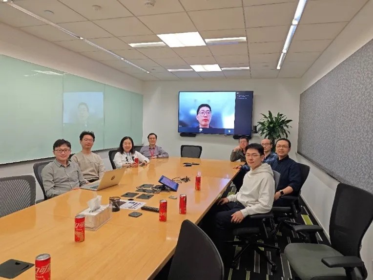 nnScaler 项目的研究团队合影