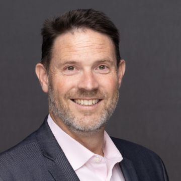 Portrait of Dr. Christopher Longhurst