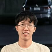 Liliang Ren의 초상화