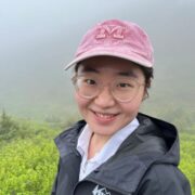 Jingyi Qiu의 초상화