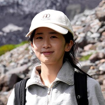 Portrait of Jiaqi Zhang