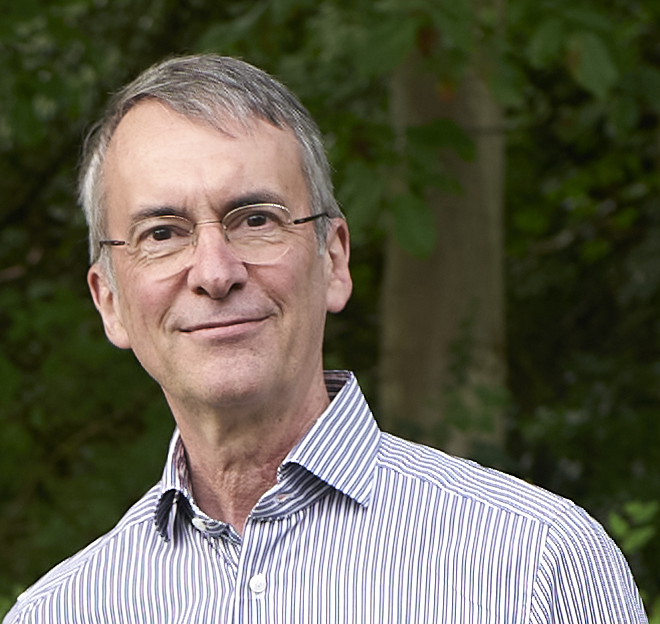 Headshot of Freddy Dezeure.