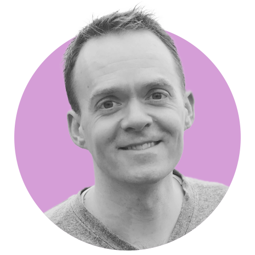 Harris smiles in a photo.