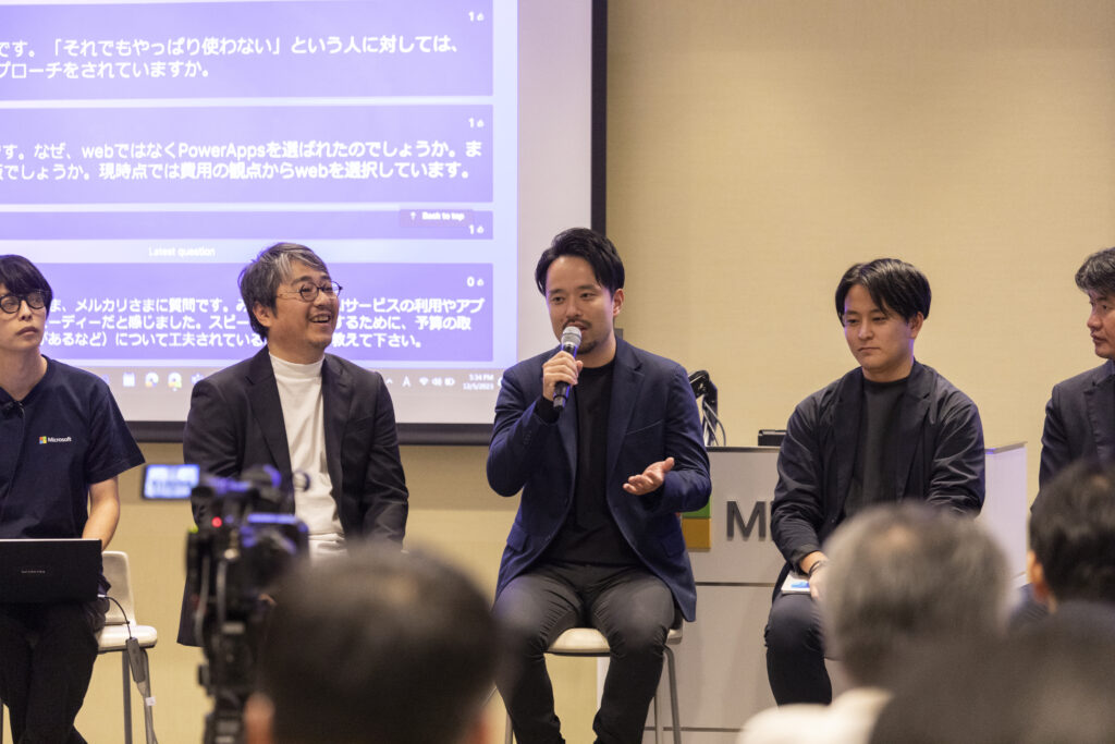 ROL会場内対談の様子 4