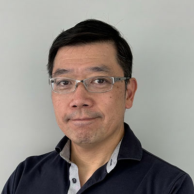 井尻 周作 氏