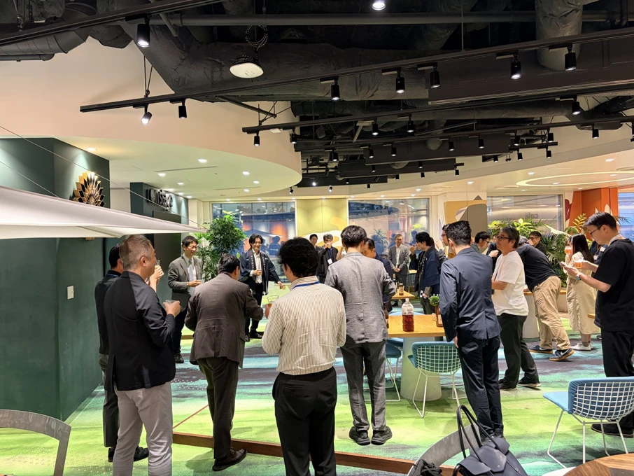 セッション後はネットワーキングと Innovation Hub Tour を実施